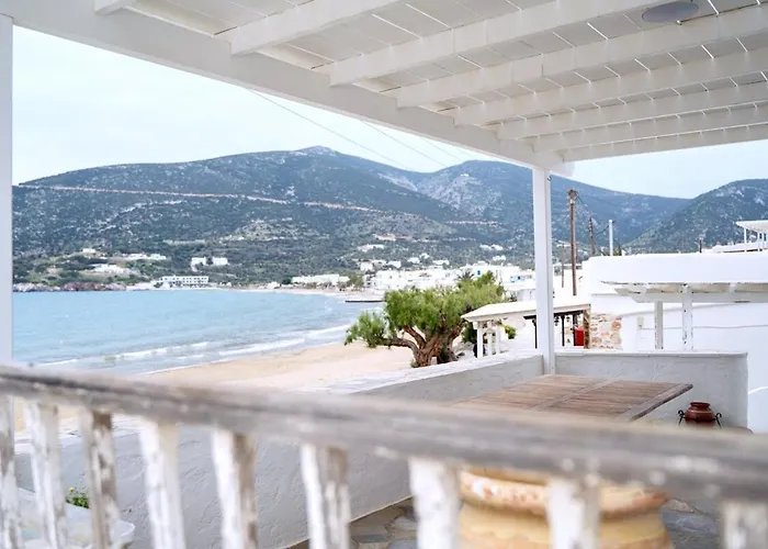 Sifnos Waterfront House 公寓
