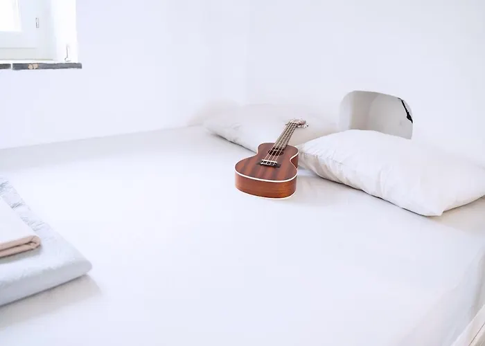 Sifnos Waterfront House 公寓 *