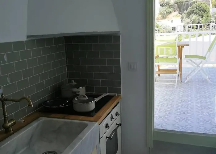 Sifnos Waterfront House 公寓